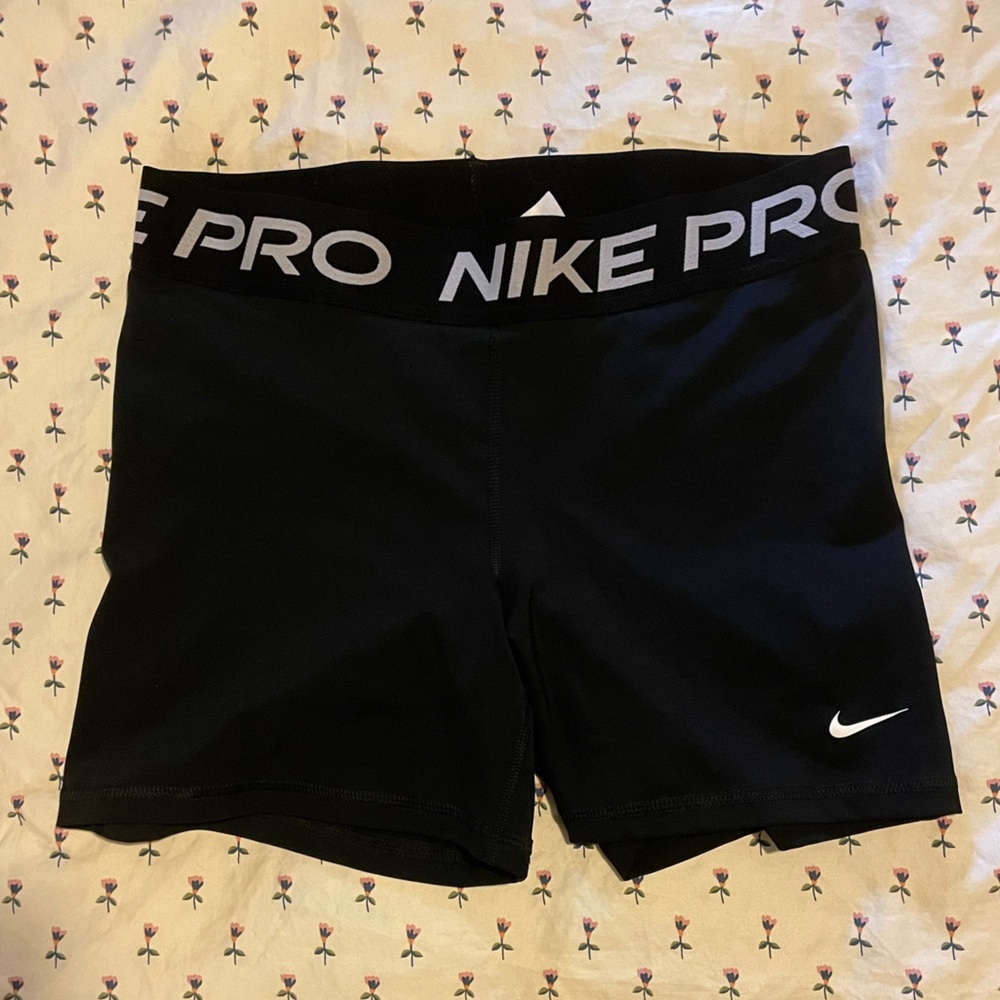 Nike Pro Women’s 3” Shorts